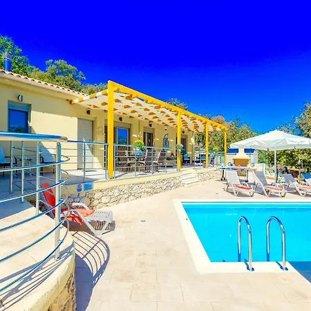 Peaceful Close To Rethymno With Pool Fotinos